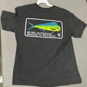 (👀3 For $20) Heybo Outdoors Med Gray Short Sleeve Tee I think the shirt is new?